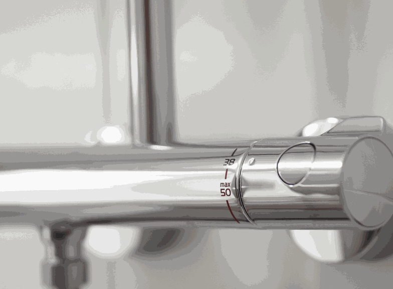 Cum se reglează termostatul la bateria de duș? Câteva aspecte pe care merită să le știți despre acest dispozitiv