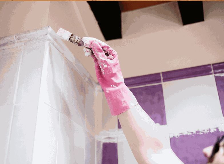 Vopsirea plăcilor ceramice în băi – o modalitate de a reîmprospăta interiorul