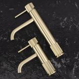 Waschbeckenarmatur Rea Lungo Stripe Brush Gold