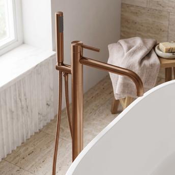 Freistehende Badewannenarmatur Rea Foster Brush Copper
