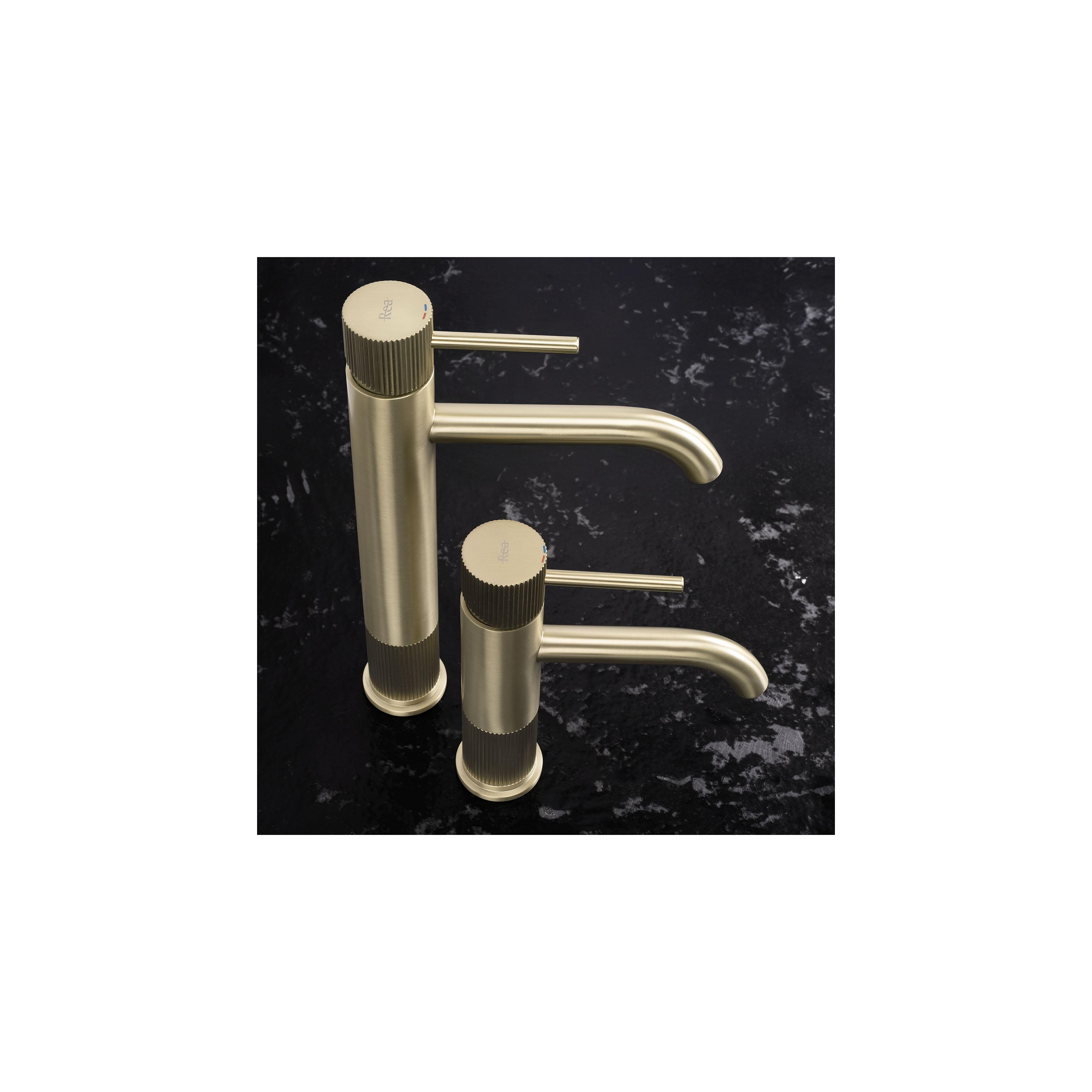 Waschbeckenarmatur Rea Lungo Stripe Brush Gold Low