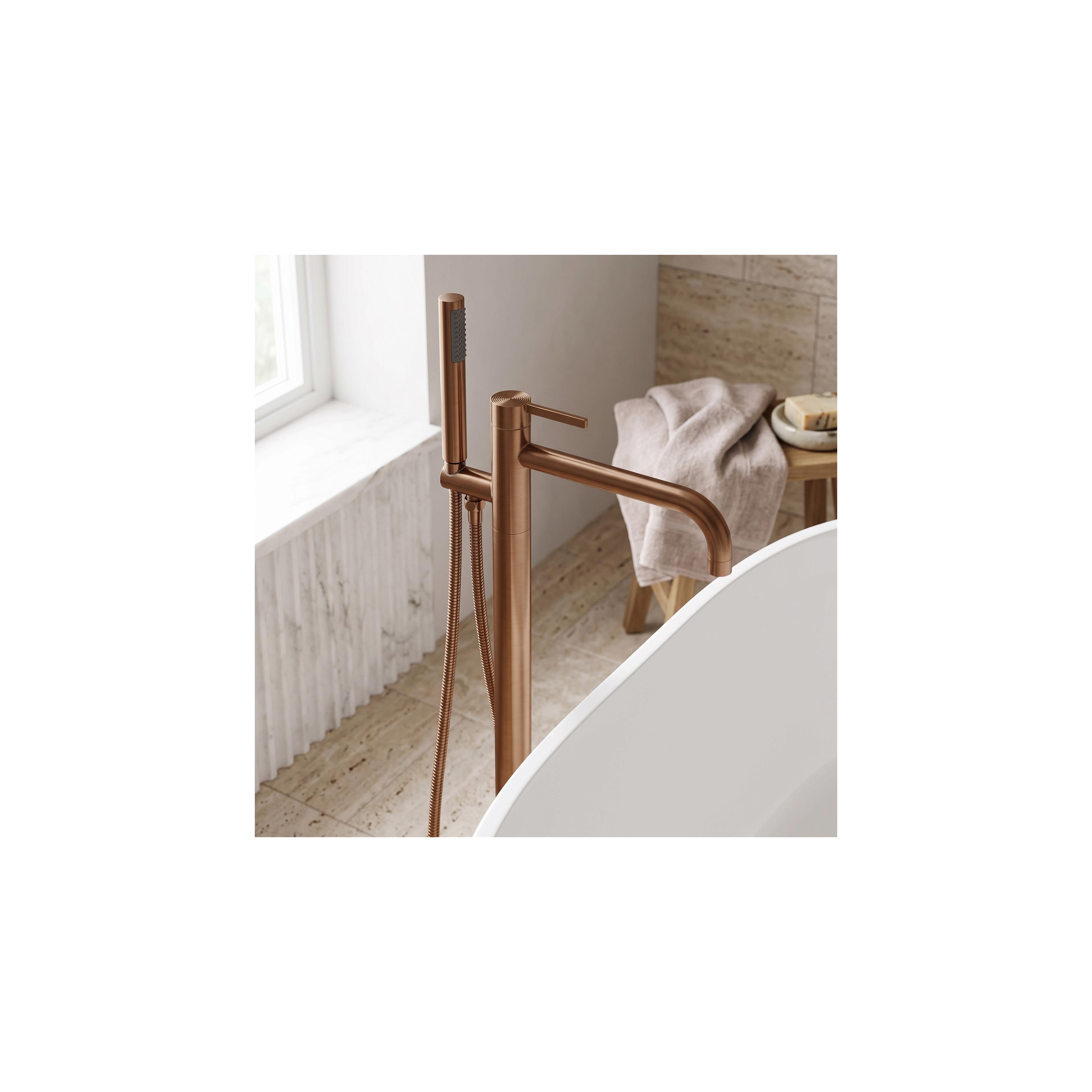 Vapaasti seisova sekoitin Rea Foster Brush Copper