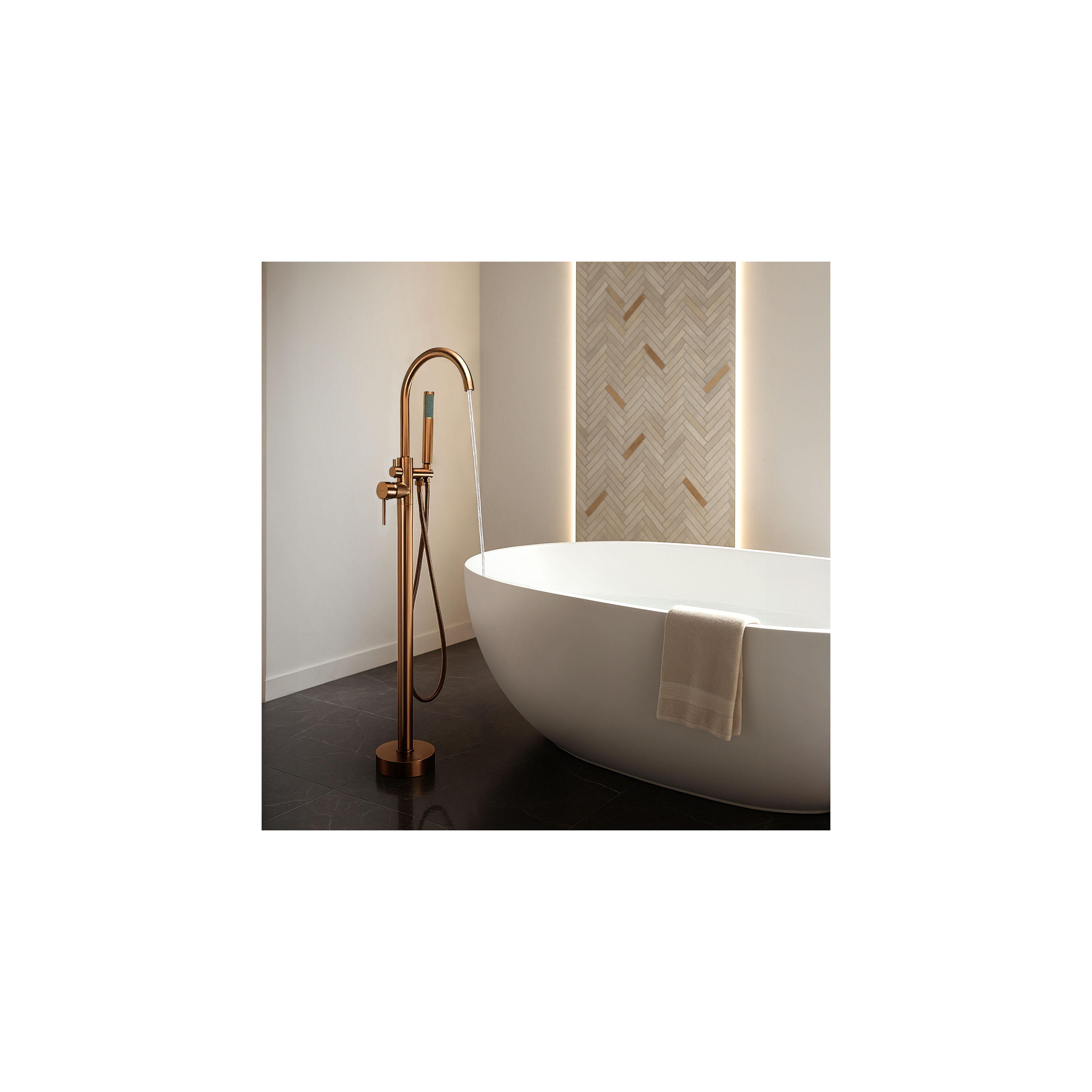 Frei stehende Armatur Rea Lungo brush copper