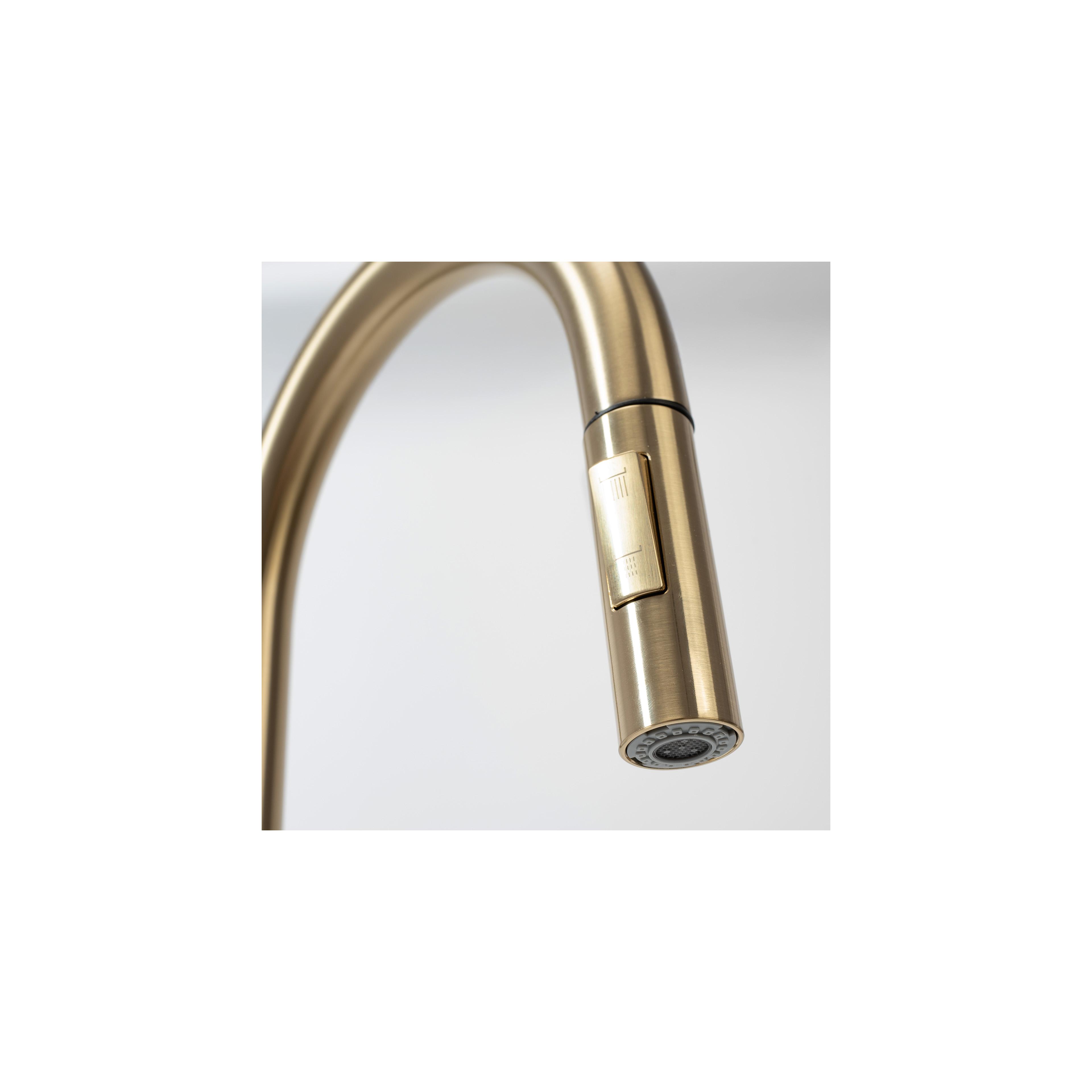 Air outlet with aerator for kitchen faucet REA Fresh Brush Gold