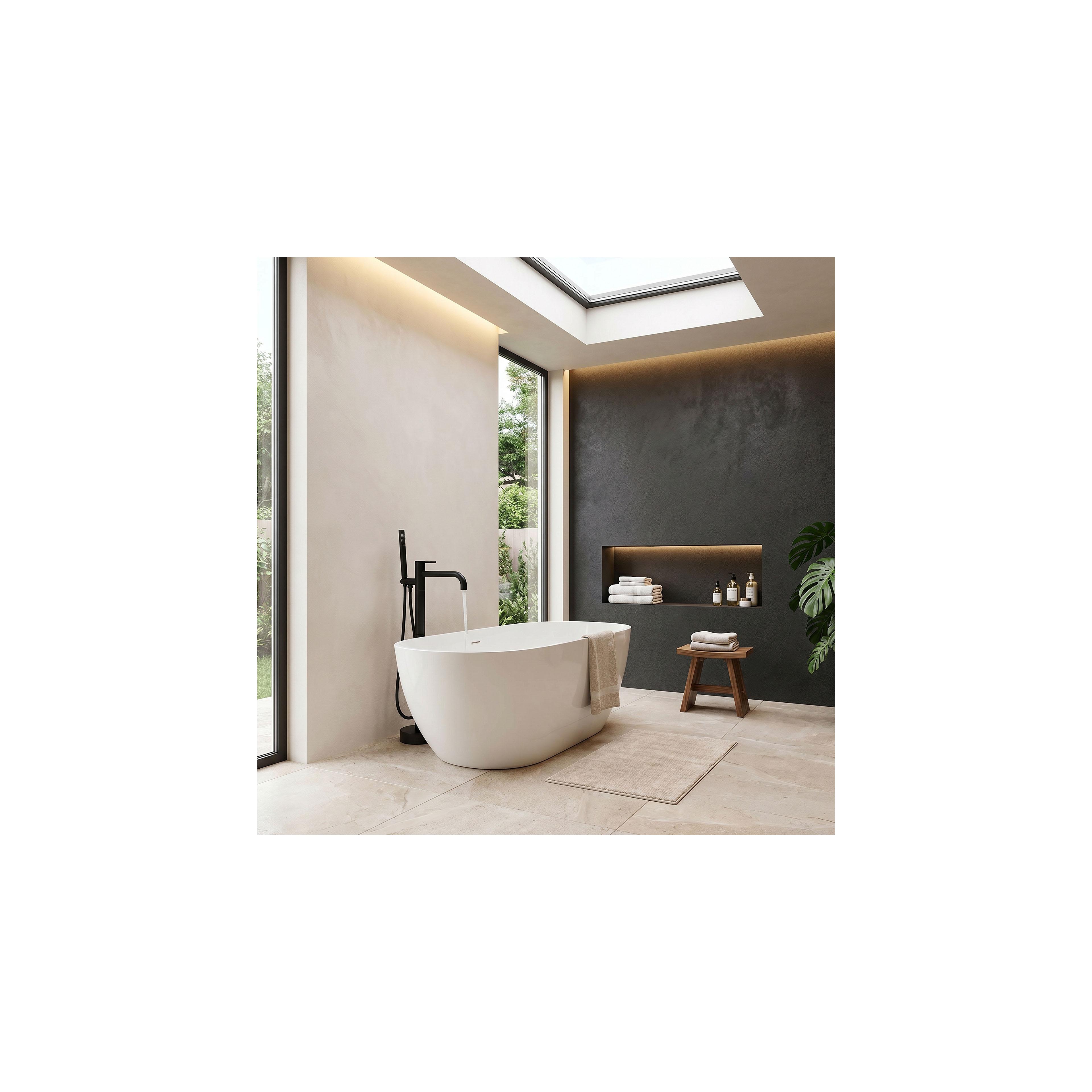 Frei stehende Armatur Rea Clif Black