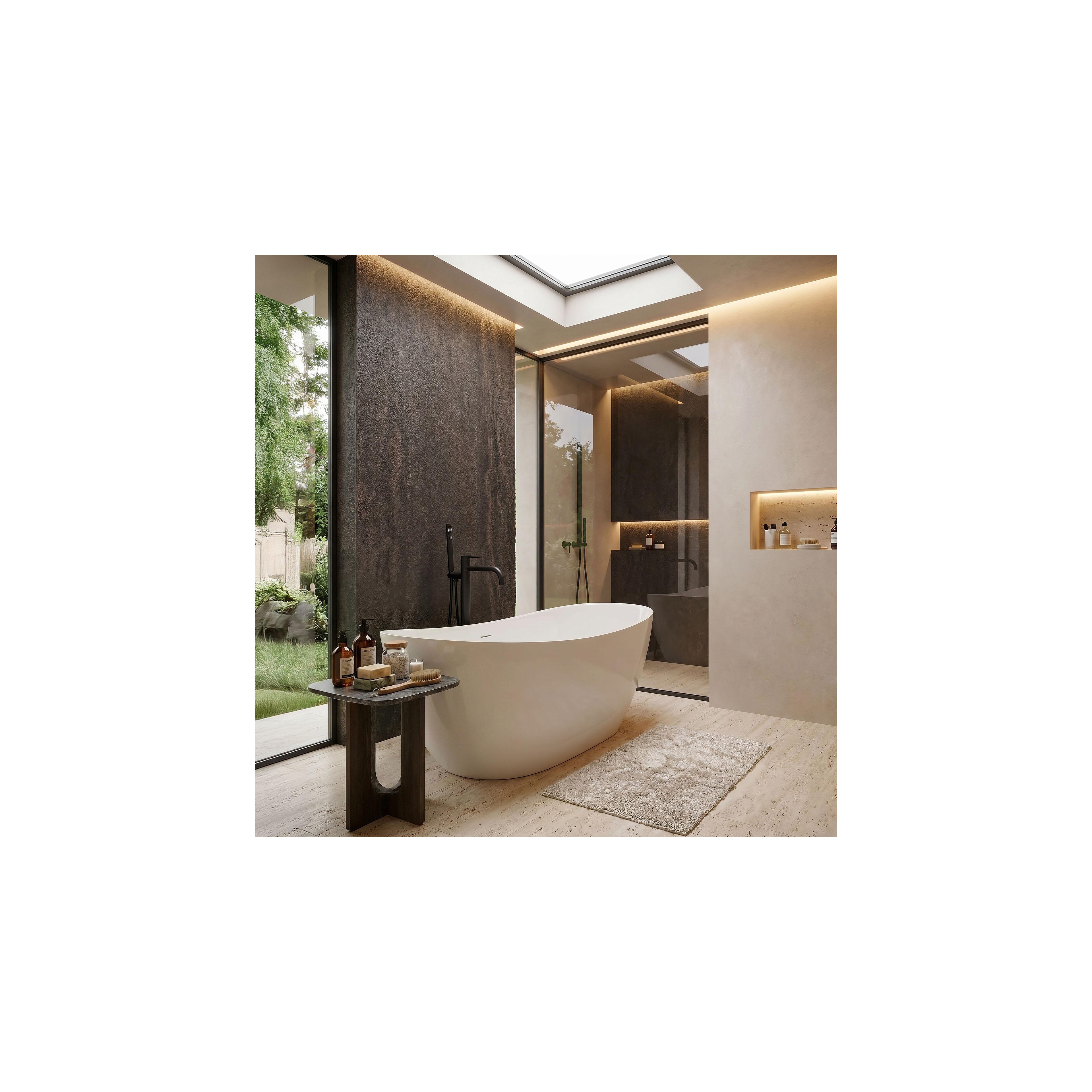 Frei stehende Armatur Rea Clif Black