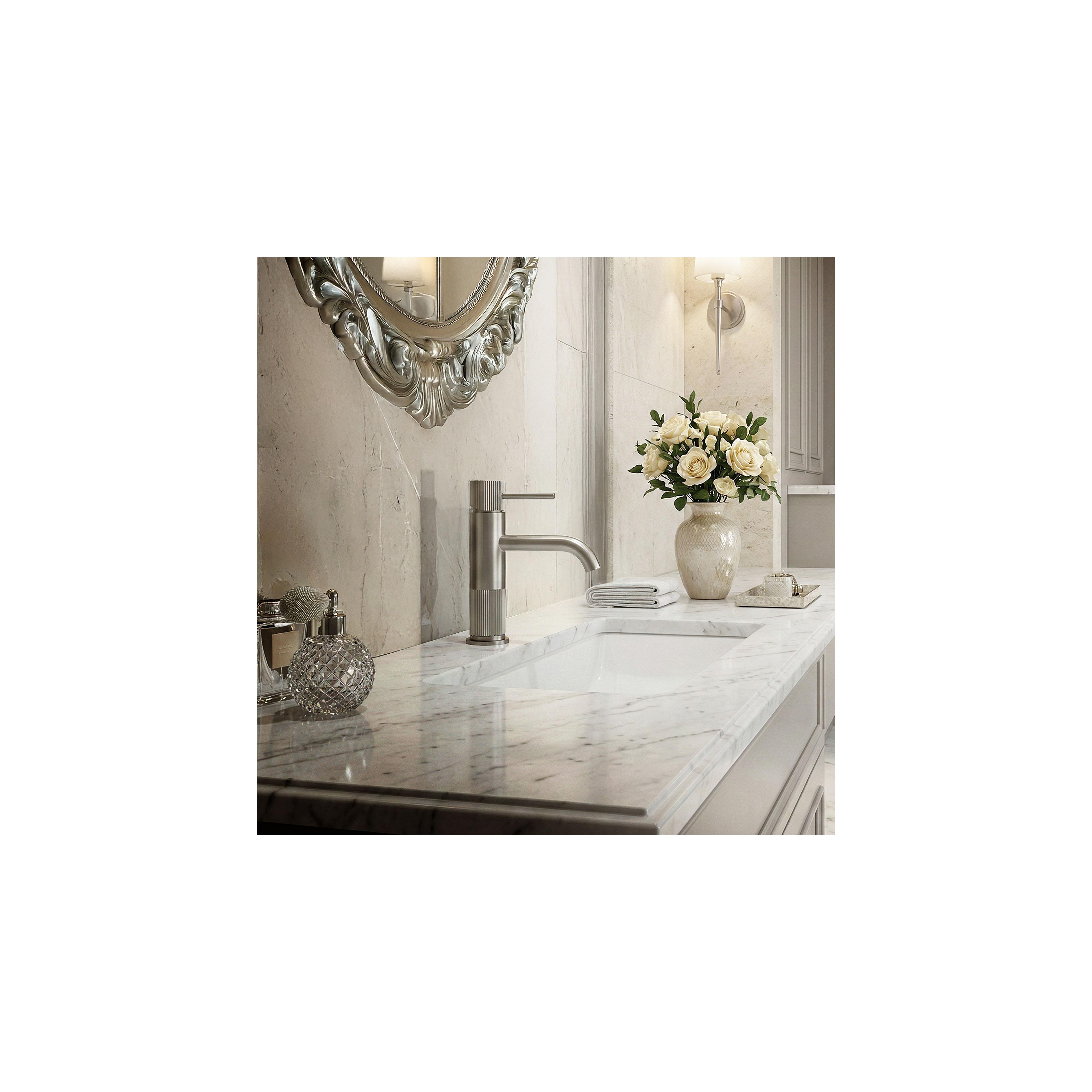 Waschbeckenarmatur Rea Lungo Stripe Brush Nickel Low