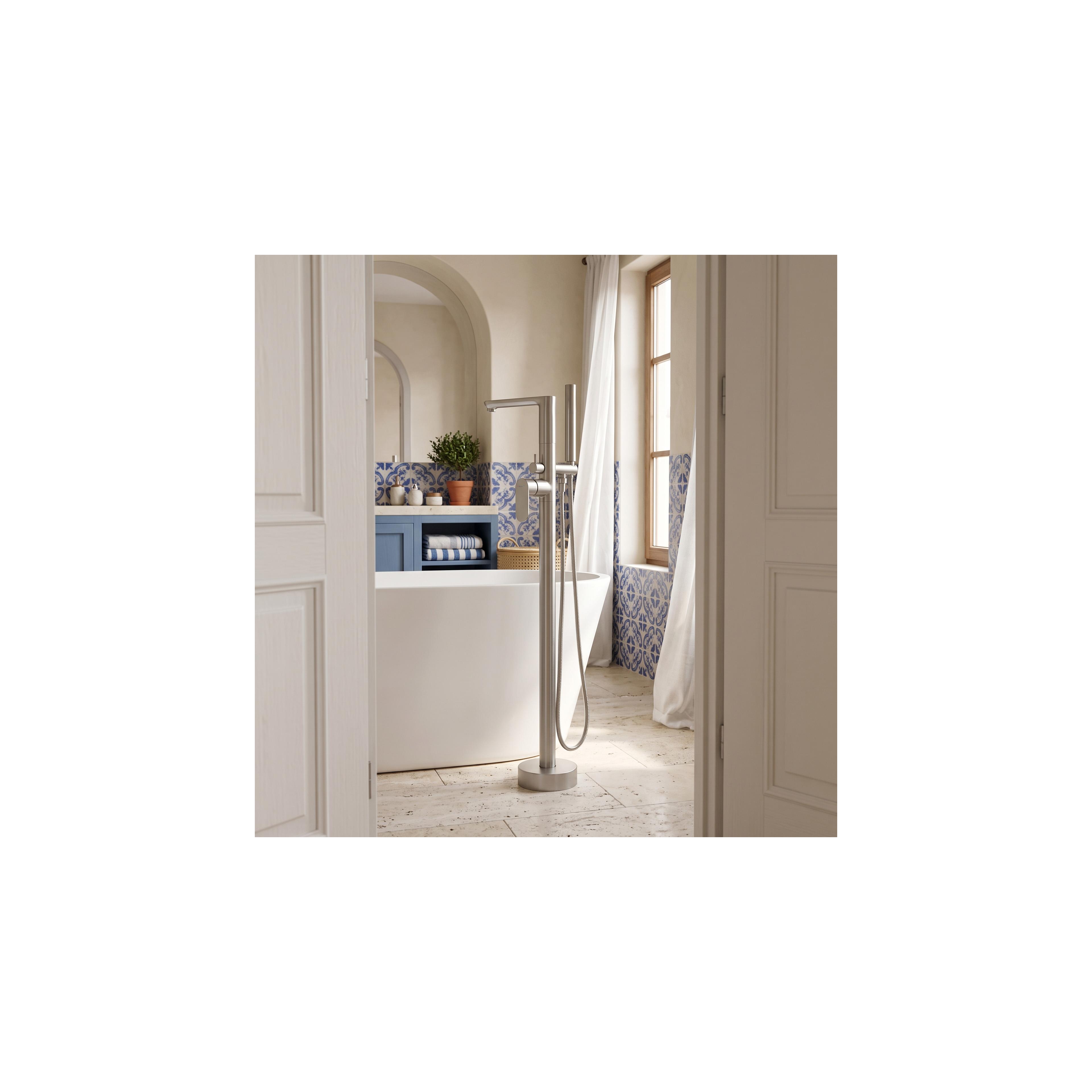 Free-standing faucet Rea Logan Brush Nickle