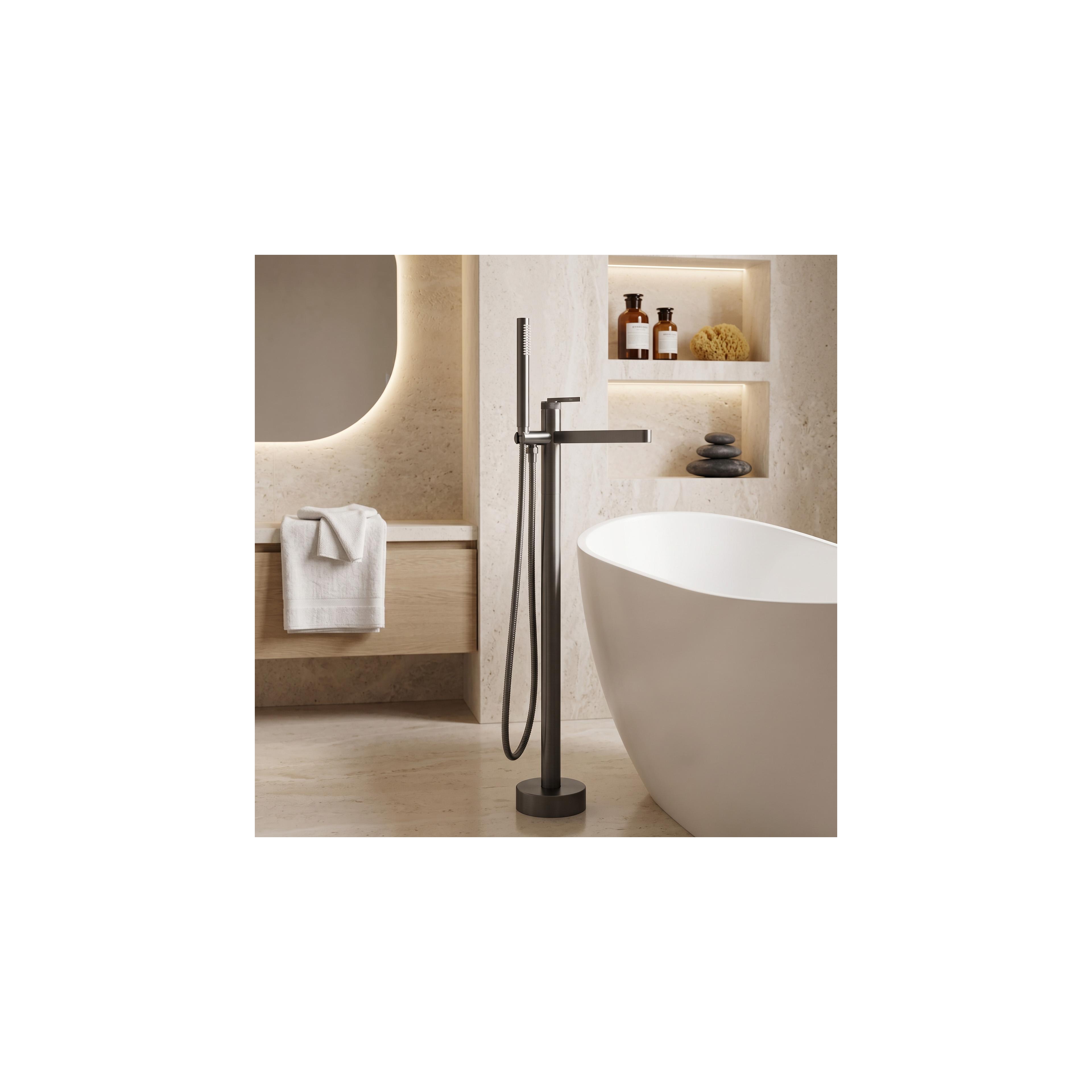Free-standing faucet Rea Grace Titan
