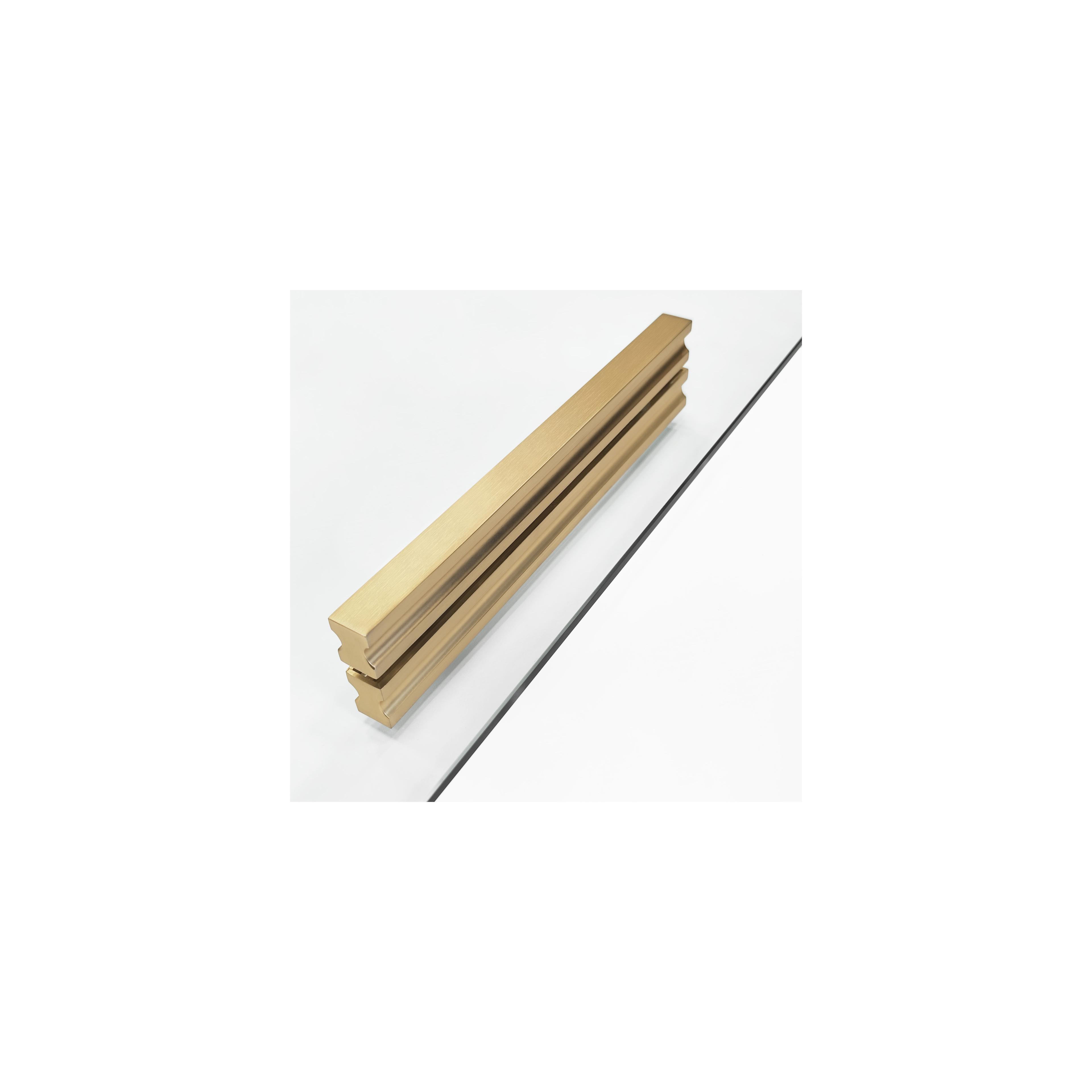 REA Montana Gold Brush 120x90 dušikabiin