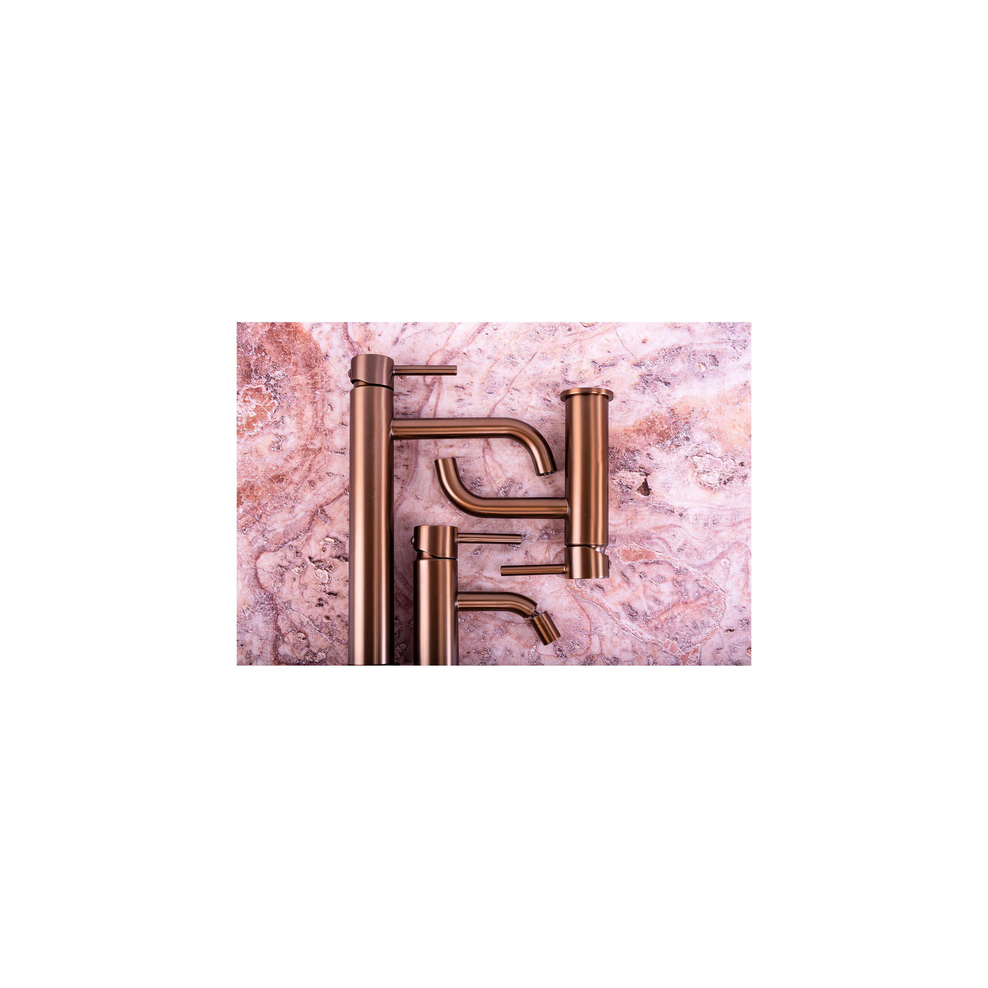 Bathroom faucet Rea Lungo Copper Brush