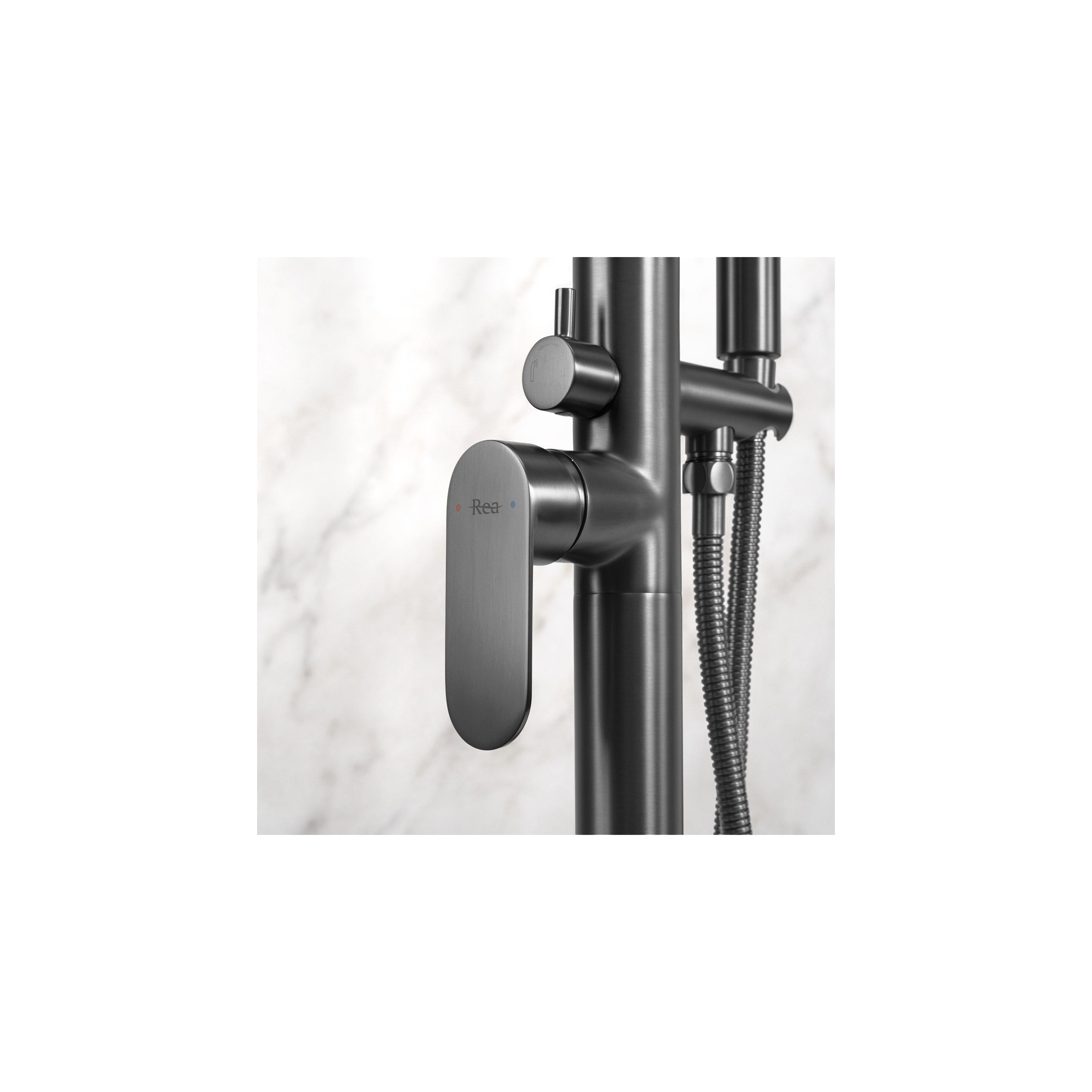 Free-standing faucet Rea Logan Titan