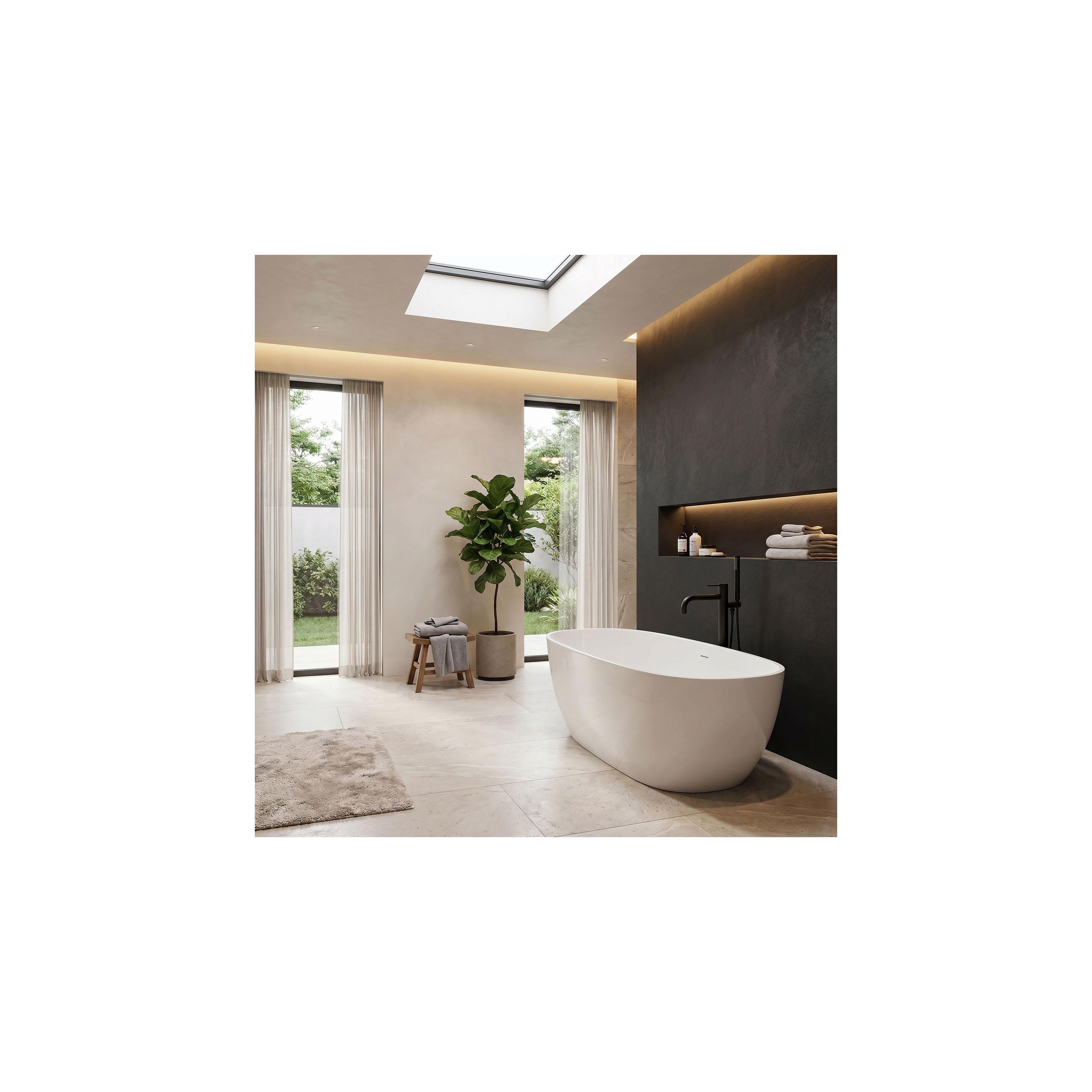 Frei stehende Armatur Rea Clif Black