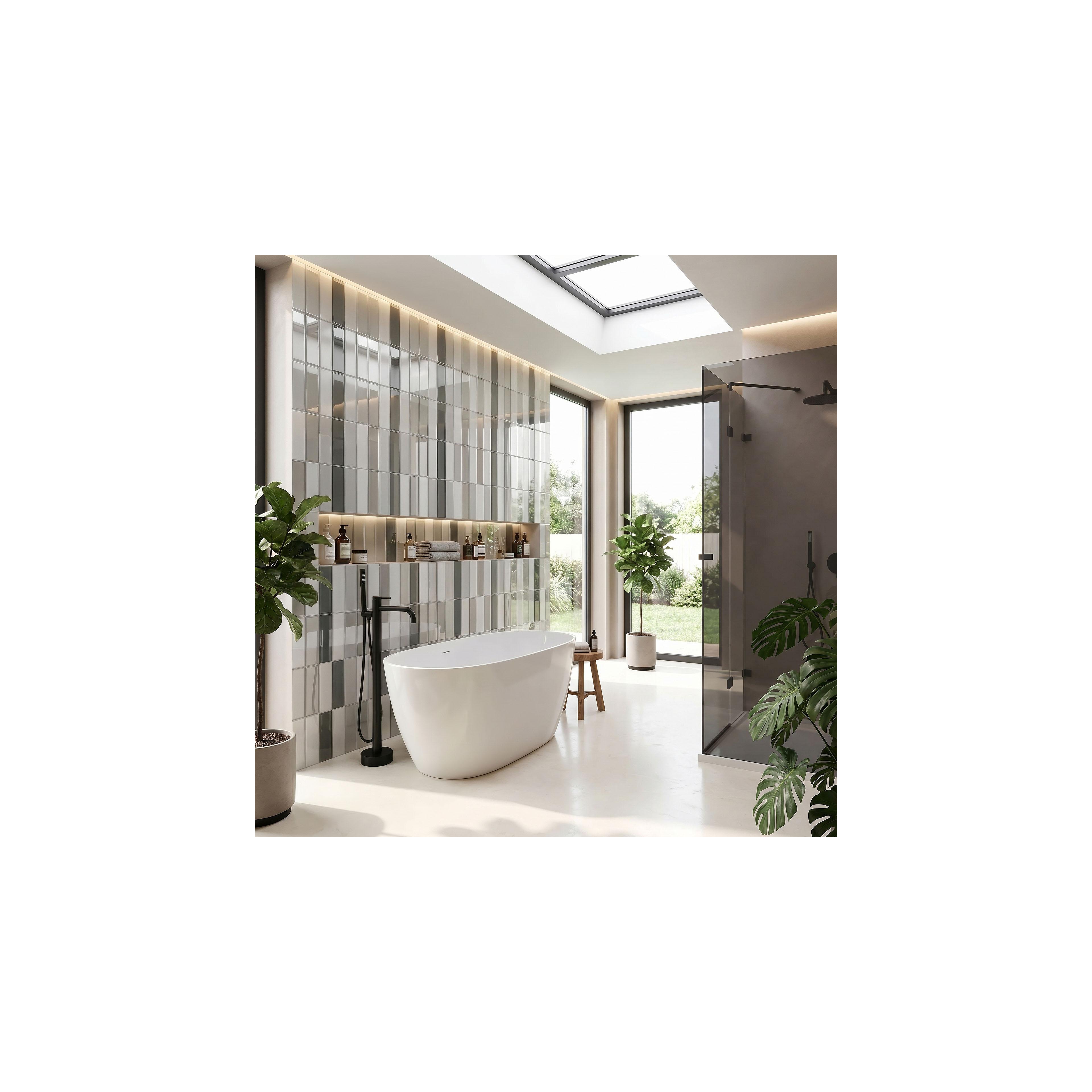 Frei stehende Armatur Rea Clif Black