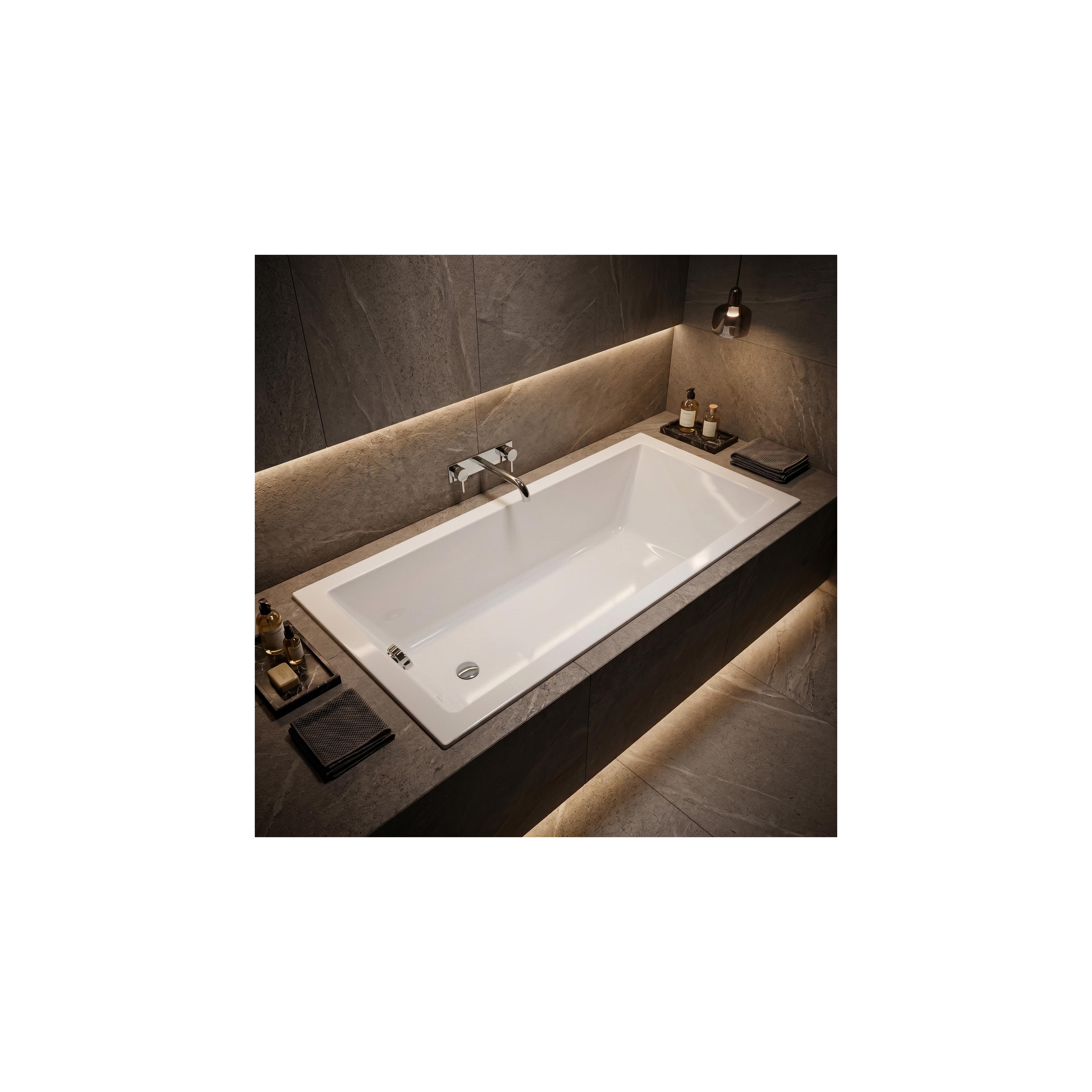 Inbyggt akrylbadkar Rea Catania 160