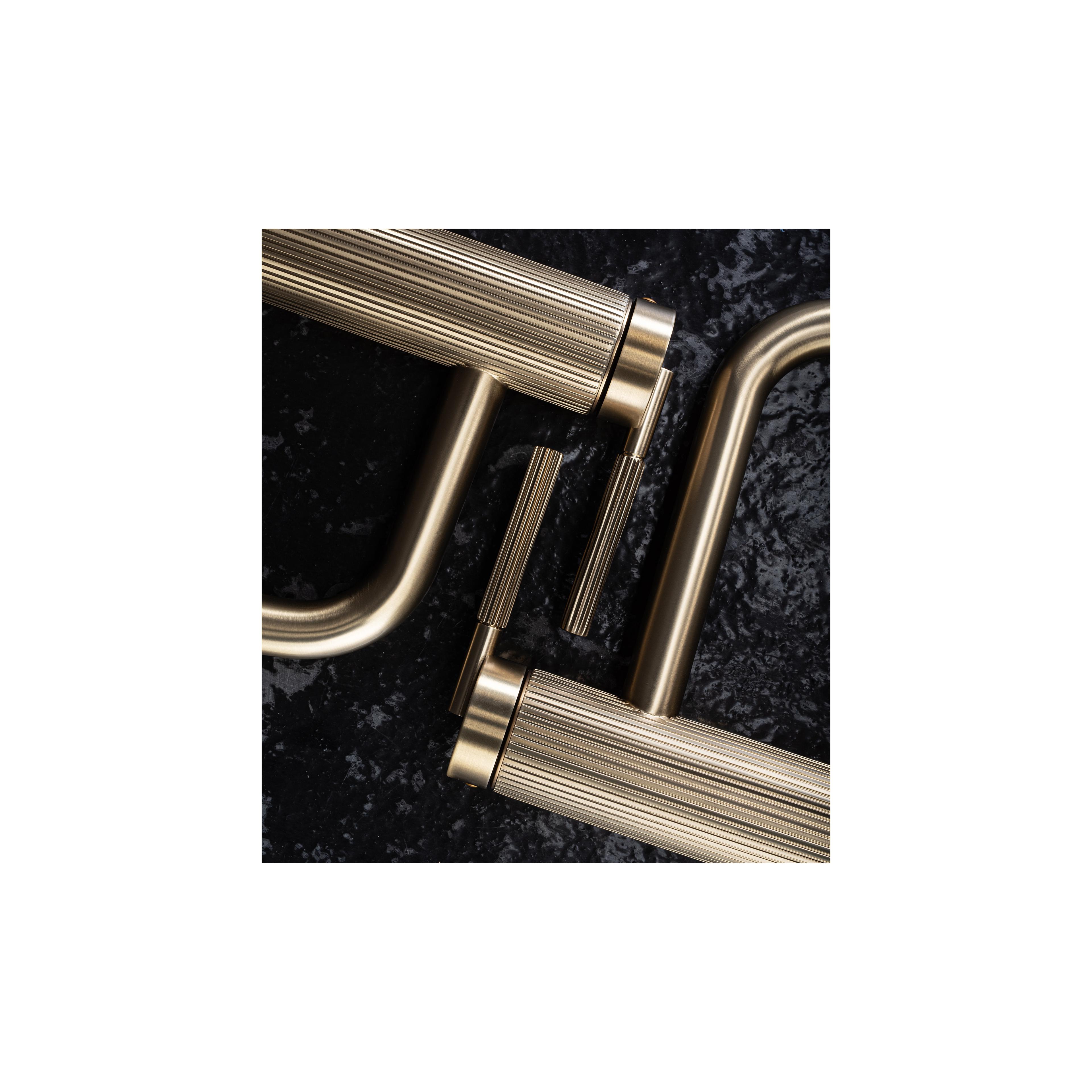 REA Argon valamusegisti Gold Brushed Low