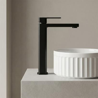Bateria umywalkowa Rea Arlo Czarna Wysoka